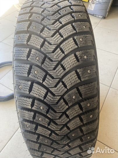 Michelin X-Ice North XIN2 215/60 R16
