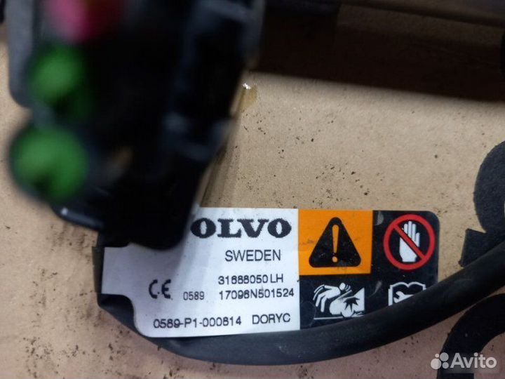 Пиропатрон капота Volvo S90