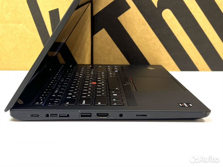 ThinkPad T490 Ryzen 7 3700U 16GB 256GB