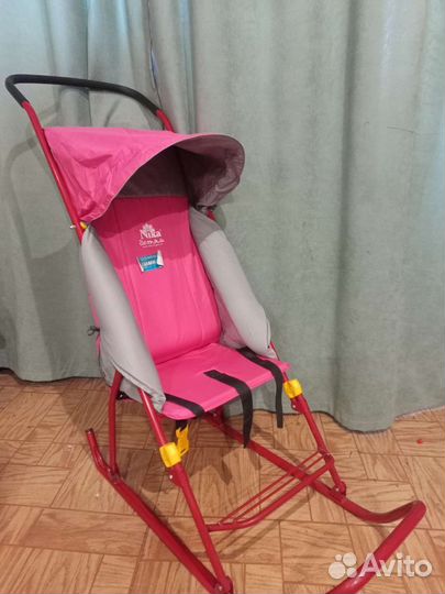 Санки новые на колесиках