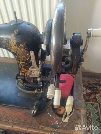 Швейная машина