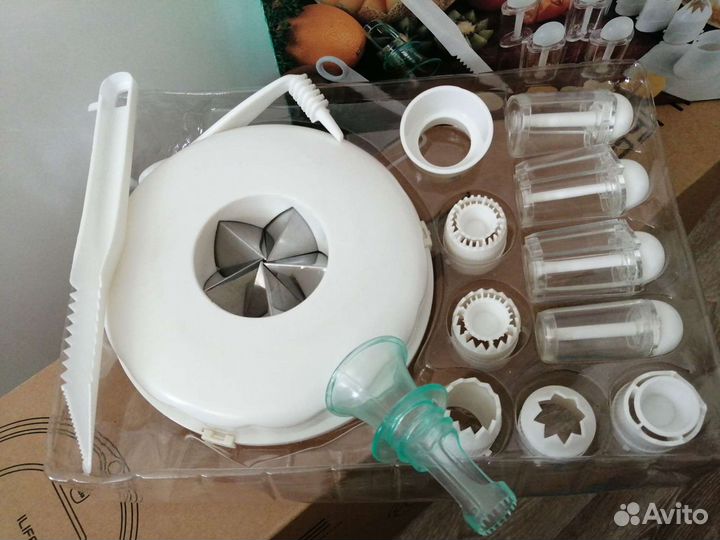 Набор для украшения выпечки и приготовления канапе