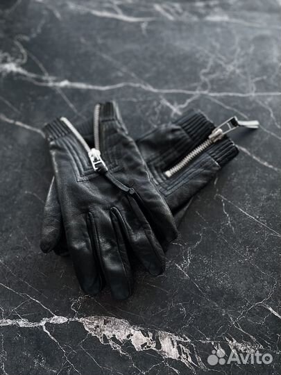 Перчатки чёрные с замками. Натуральная кожа
