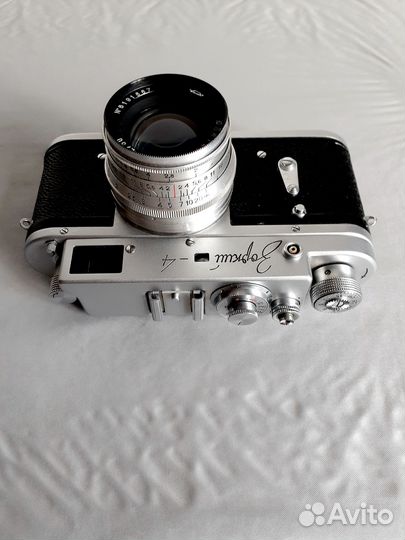 Продаю советский фотоаппарат Зоркий - 4 (кмз)