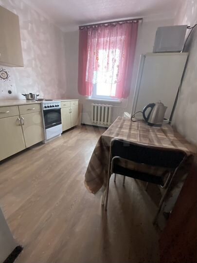 2-к. квартира, 52 м², 3/9 эт.