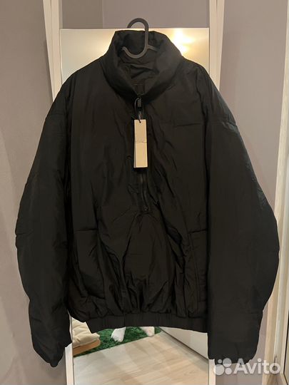 Пуховик essentials fear of god