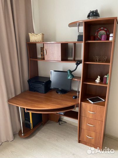 Компьютерный стол