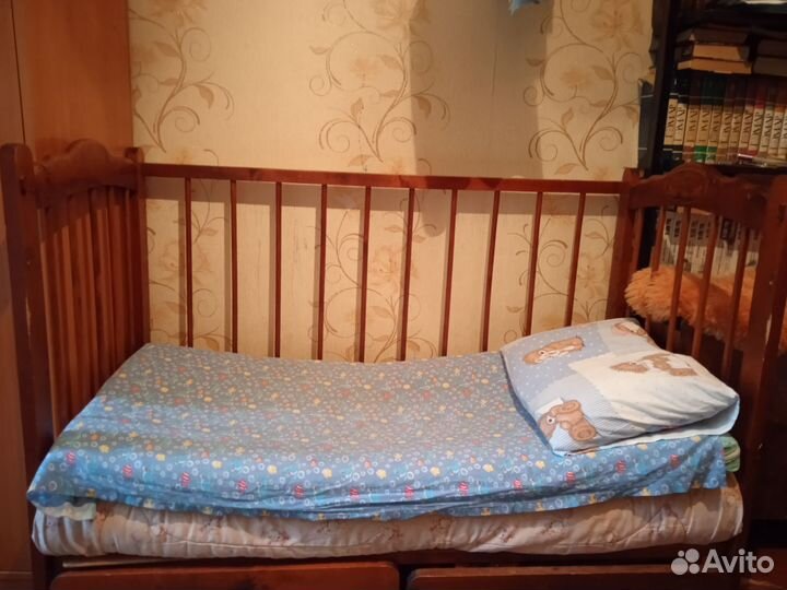 Детская кроватка