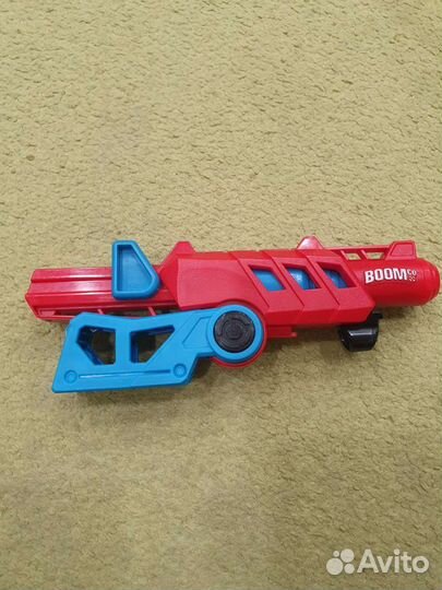 Пистолеты и мишени