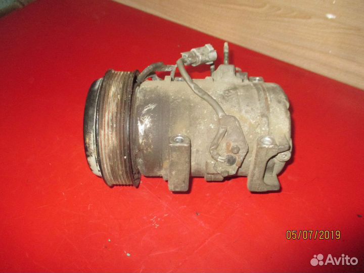 Компрессор кондиционера Toyota Kluger V Клюгер