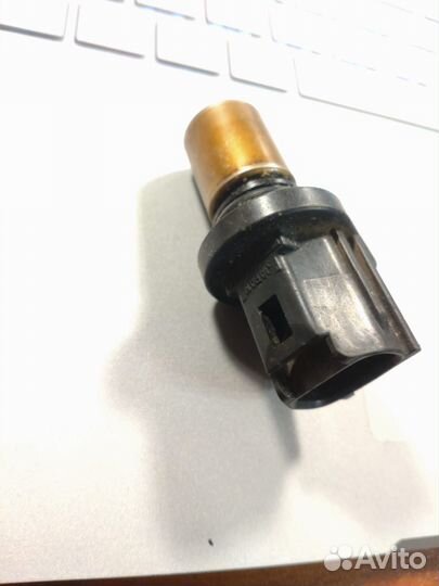 Датчик положения распредвала тойота ярис витз 1szf