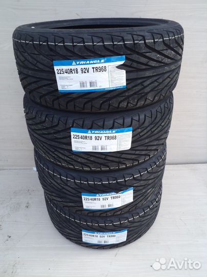 Triangle TR968 225/40 R18