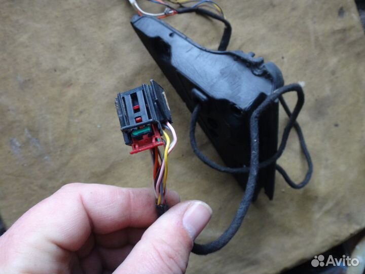 13-20 Октавия Проводка зеркала Левого Octavia A7