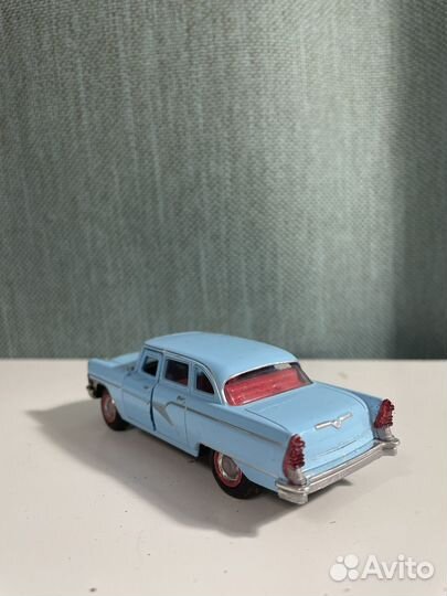 Модель газ 13 чайка