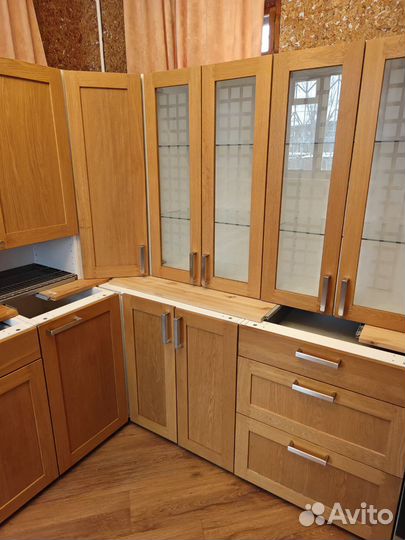 IKEA дубовая с техникой 1.8х3м отл сост