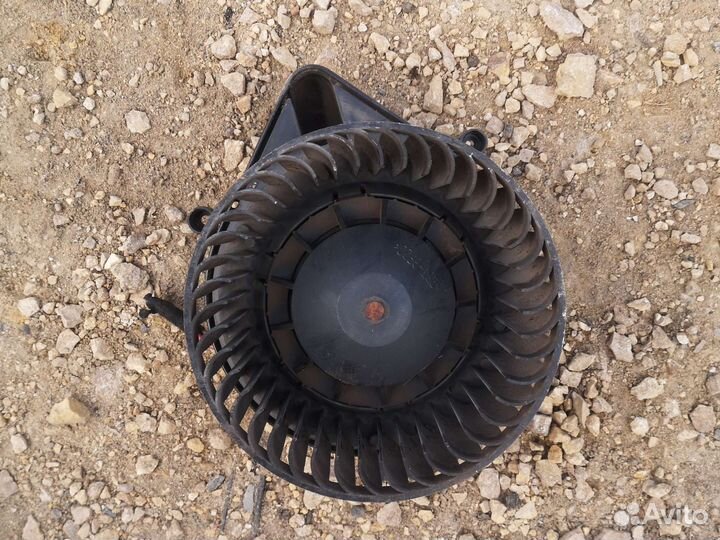 Мотор печки Audi A4B6 климат