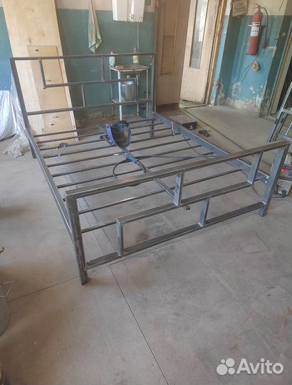 Кровать лофт из металла