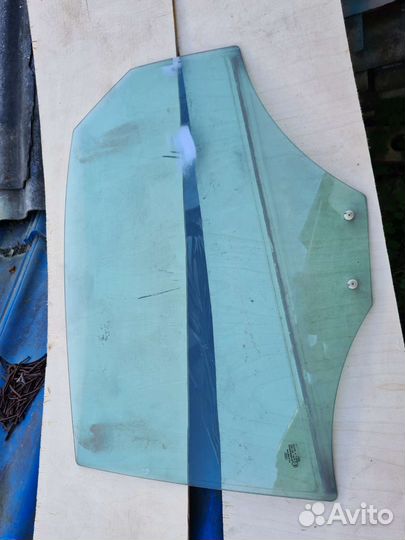 Стекло двери audi a4 b8