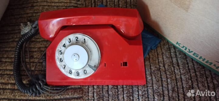 Старый телефон
