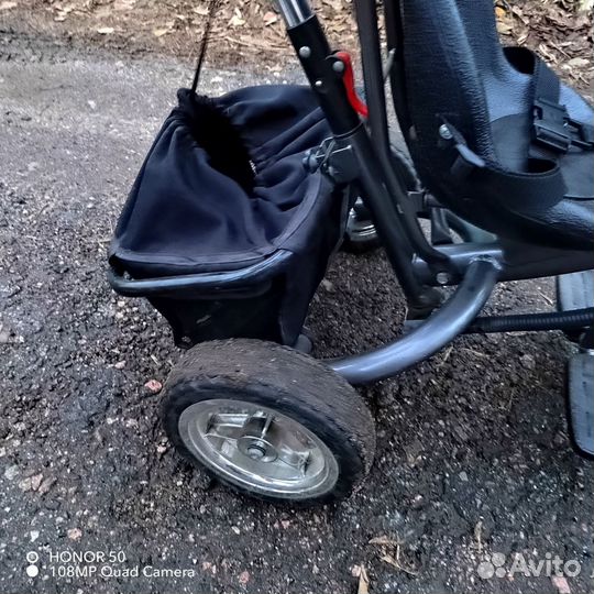 Детский велосипед с ручкой