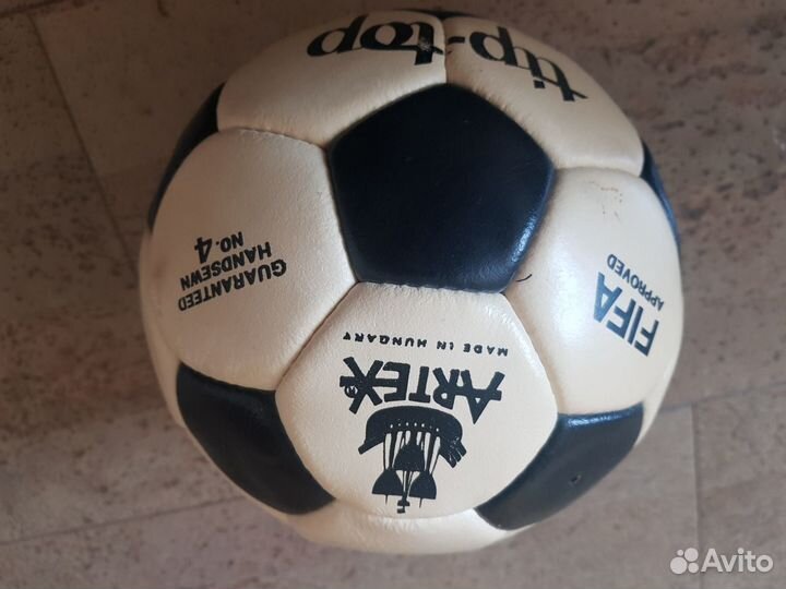 Мяч с автографами игроков фк спартак москва 1975