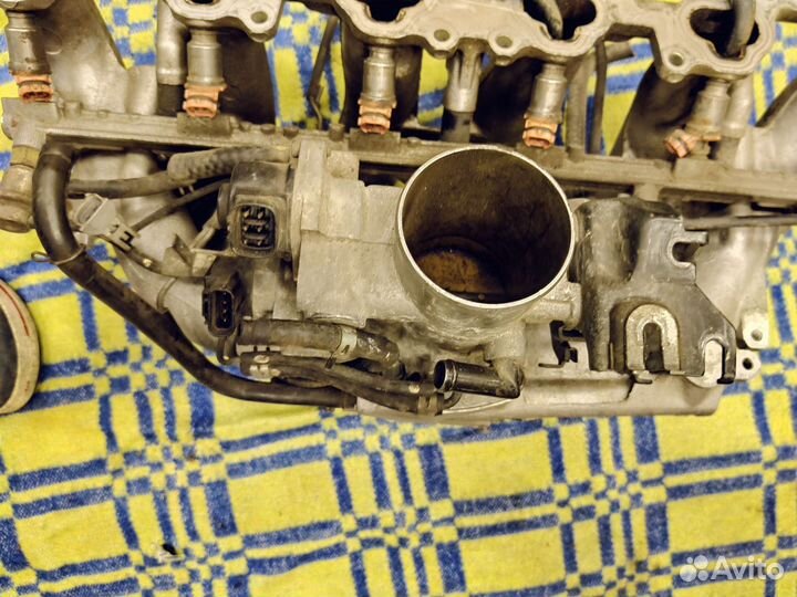 Коллектор впускной Toyota Land Cruiser