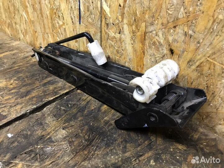 Домкрат Audi A7 4G 3.0 2011