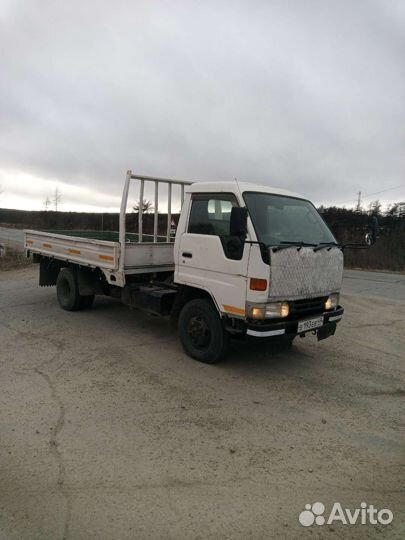 Альковный Toyota Dyna, 1995