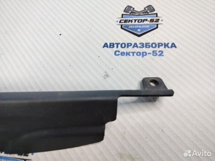 Накладка крыла передняя правая Nissan Qashqai J10