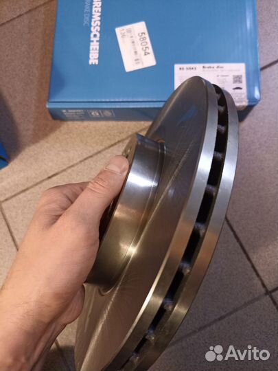 Диск тормозной передний Skoda Octavia A7