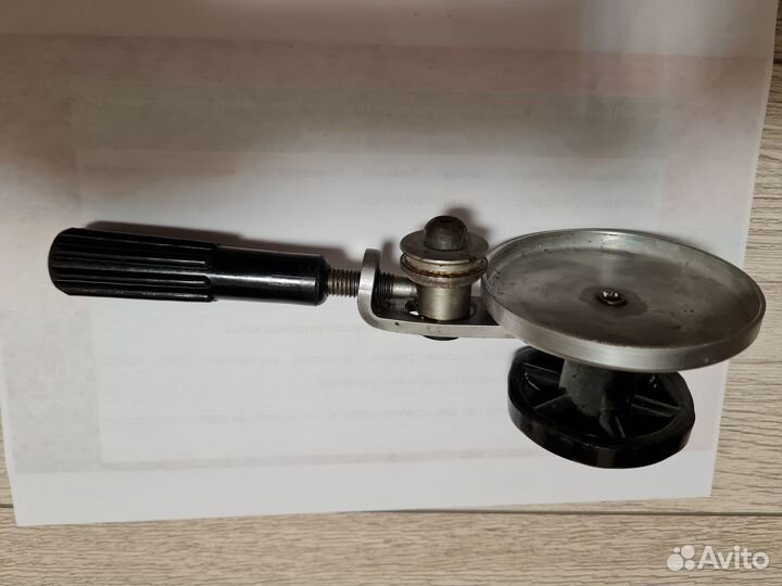 Приспособление для закупорки стеклянных банок