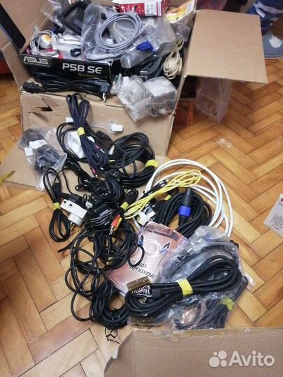 Провода на ноутбуки