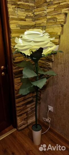 Ростовые цветы из изолона