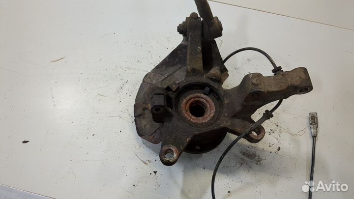 Ступица (кулак, цапфа) левая передняя Citroen Jumpy (Dispatch)