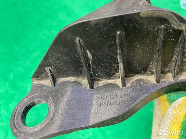 Крепление Audi A6 C8 dlha 2021