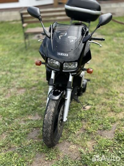 Yamaha FZS600