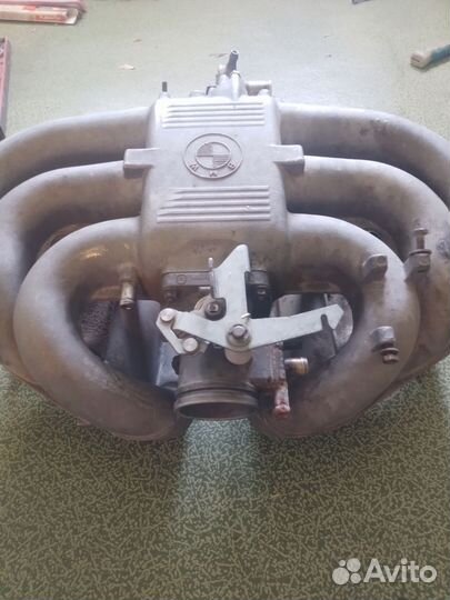 Колектор,форсунки,дросель