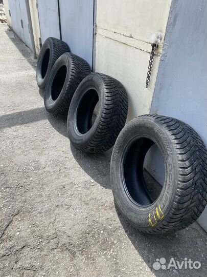 Nokian Tyres Hakkapeliitta 8 SUV 285/60 R18 116T