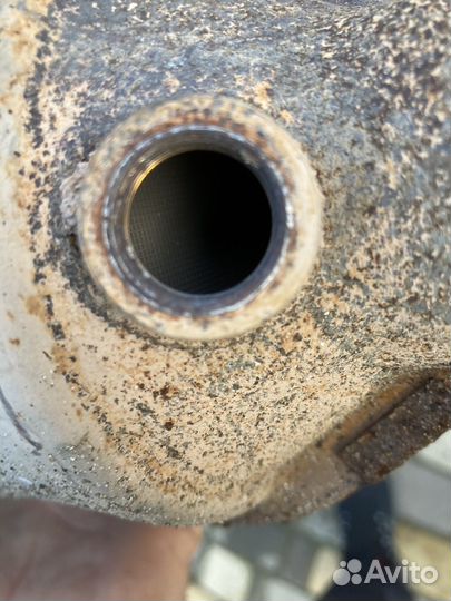 Приемная труба с катализатором, резонатором