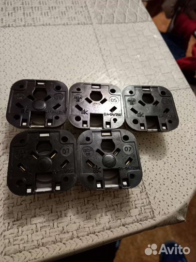 Кнопка для звонка в дверь