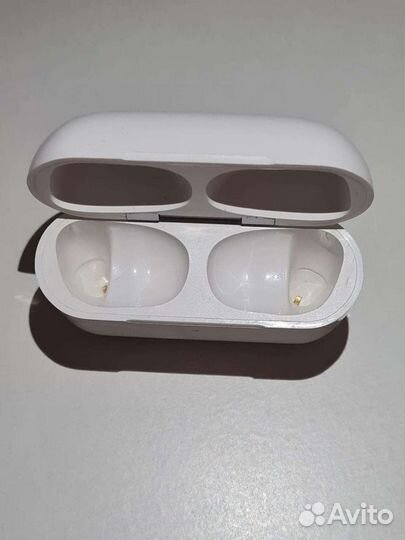 Кейс от AirPods Pro
