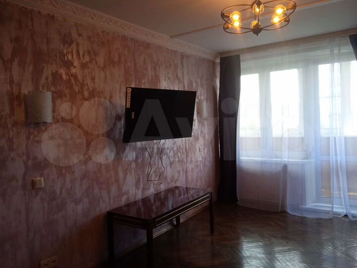 2-к. квартира, 58 м², 10/17 эт.