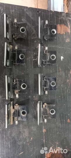 Петля двери Volvo S80