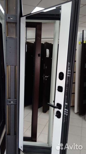 Дверь входная металлическая