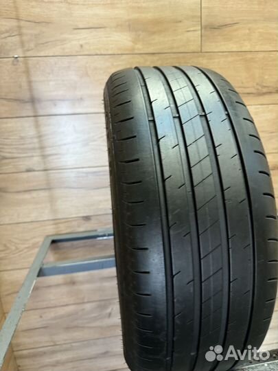 Goodyear EfficientGrip Performance 2 205/55 R16