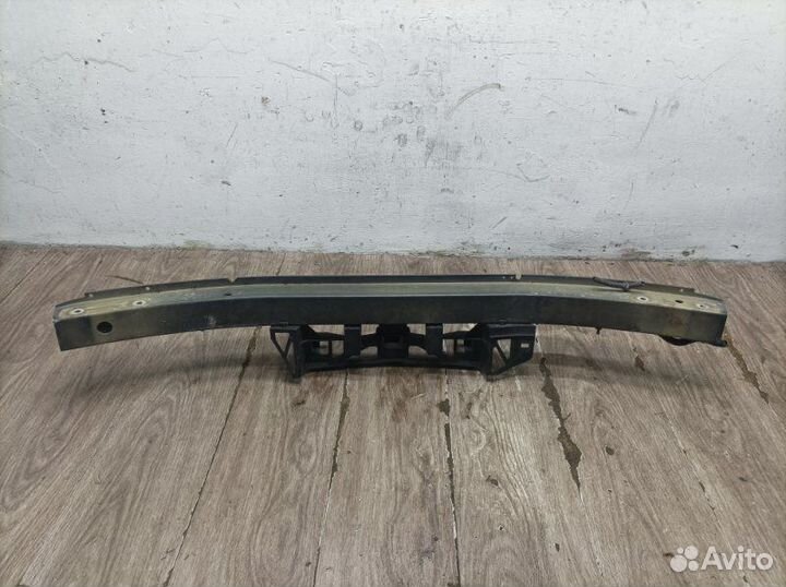 Усилитель бампера передний Opel Zafira B минивен