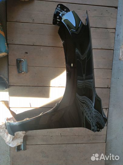 Крыло переднее левое toyota rav4 30 2011г