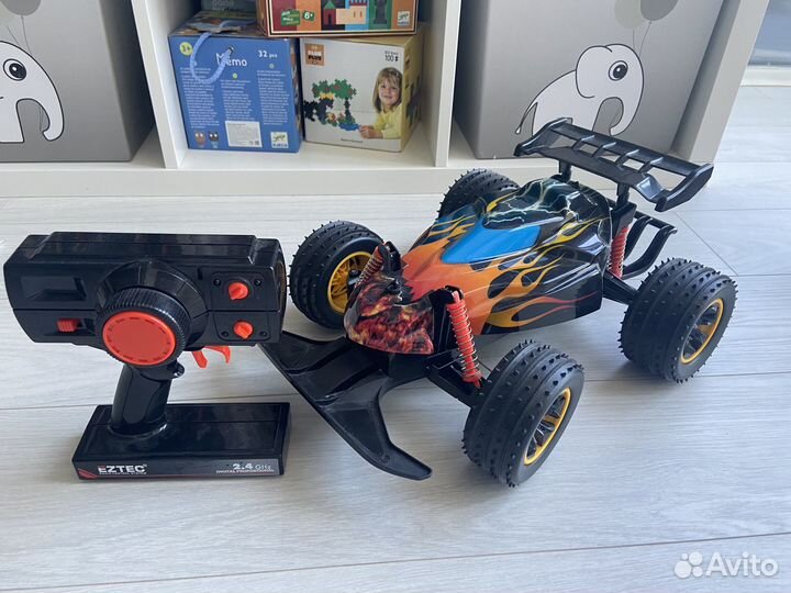 Машина радиуправляемая Eztec Багги Thunder Force