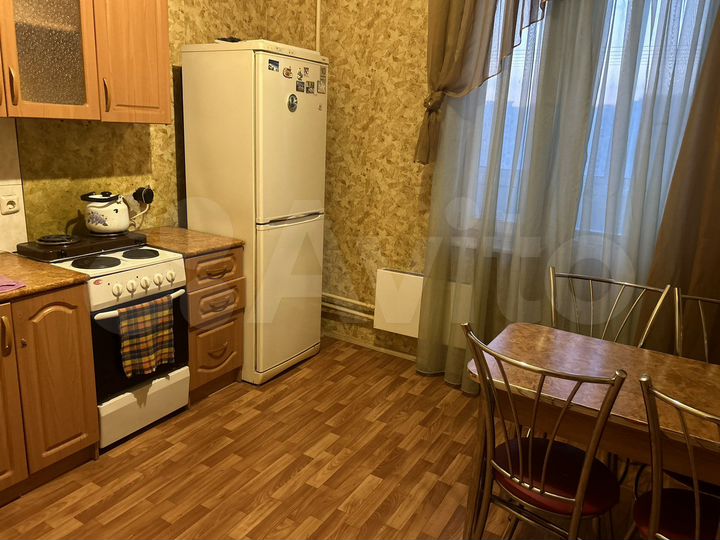 2-к. квартира, 64 м², 15/17 эт.