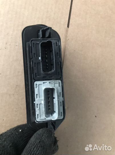 Выключатель концевой Рено Кангу 2 (984)